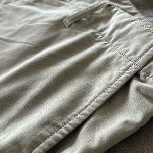 Men’s size 40 DIXXON shorts grey